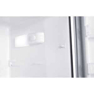 Frigider cu doua usi ARCTIC AD54206M40SS, 206 l, H 143 cm, Clasa E, argintiu Frigider cu doua usi ARCTIC AD54206M40SS, 206 l, H 143 cm, Clasa E, argintiu