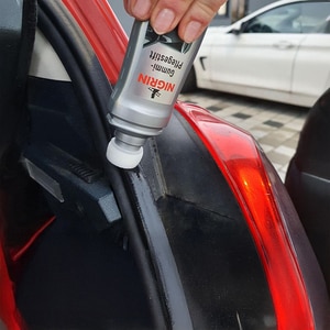 Spray intretinere cauciuc si plastic NIGRIN 74653, 75ml Spray intretinere cauciuc si plastic NIGRIN 74653, 75ml