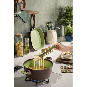 Cratita cu capac AMERCOOK Avocado AC0108405.24, 3.4l, 24 cm, aluminiu forjat, negru-verde Cratita cu capac AMERCOOK Avocado AC0108405.24, 3.4l, 24 cm, aluminiu forjat, negru-verde
