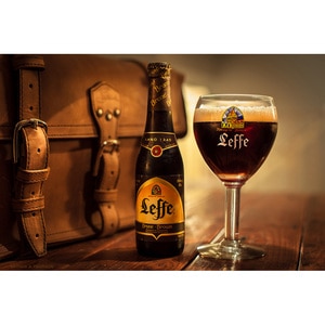 Bere bruna Leffe bax 0.33L x 24 sticle Bere bruna Leffe bax 0.33L x 24 sticle