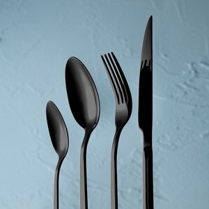 Set tacamuri BERGNER Sofia BG-45194-BK, 16 piese, inox Set tacamuri BERGNER Sofia BG-45194-BK, 16 piese, inox