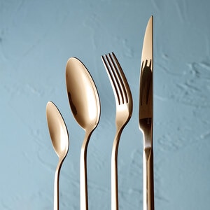 Set tacamuri BERGNER Sofia Gold BG-45194-CP, 16 piese, inox, auriu Set tacamuri BERGNER Sofia Gold BG-45194-CP, 16 piese, inox, auriu