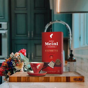 Capsule cafea JULIUS MEINL Ristretto Intenso, compatibile Nespresso, 10 capsule, 56g Capsule cafea JULIUS MEINL Ristretto Intenso, compatibile Nespresso, 10 capsule, 56g