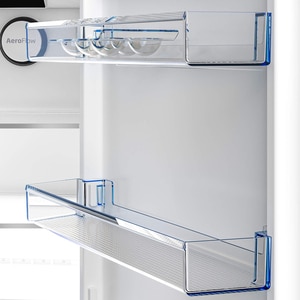 Combina frigorifica BEKO B3RCNA404HDXB, No Frost, 355 l, H 203 cm, Clasa E, Dozator apa, argintiu Combina frigorifica BEKO B3RCNA404HDXB, No Frost, 355 l, H 203 cm, Clasa E, Dozator apa, argintiu