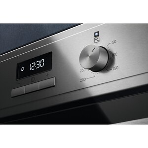 Cuptor incorporabil ELECTROLUX EOD3C70X, Electric, Autocuratare Catalitica, 72 l, Clasa A, negru-inox Cuptor incorporabil ELECTROLUX EOD3C70X, Electric, Autocuratare Catalitica, 72 l, Clasa A, negru-inox