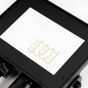 Proiector LED NOVELITE V4, 10W, 6500K, IP44/IP65, negru Proiector LED NOVELITE V4, 10W, 6500K, IP44/IP65, negru