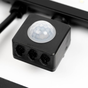 Proiector LED NOVELITE V4, 50W, 6500K, IP44/IP65, negru Proiector LED NOVELITE V4, 50W, 6500K, IP44/IP65, negru