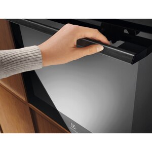 Cuptor incorporabil ELECTROLUX EOE9P3ST, Electric, Autocuratare pirolitica, 71 l, Clasa A++, Wi-Fi, negru Cuptor incorporabil ELECTROLUX EOE9P3ST, Electric, Autocuratare pirolitica, 71 l, Clasa A++, Wi-Fi, negru