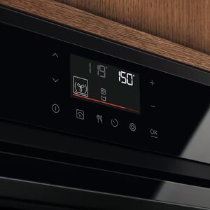 Cuptor incorporabil ELECTROLUX EOF7P86H2, Electric, SurroundCook, Autocuratare pirolitica, 72 l, Clasa A++, negru Cuptor incorporabil ELECTROLUX EOF7P86H2, Electric, SurroundCook, Autocuratare pirolitica, 72 l, Clasa A++, negru