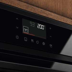 Cuptor incorporabil ELECTROLUX EOF7P86H2, Electric, SurroundCook, Autocuratare pirolitica, 72 l, Clasa A++, negru Cuptor incorporabil ELECTROLUX EOF7P86H2, Electric, SurroundCook, Autocuratare pirolitica, 72 l, Clasa A++, negru