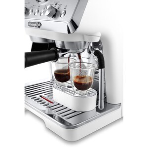 Espressor manual DELONGHI La Specialista Arte EC9155.W, 1.5l, 1300W, 15 bar, functia Active Temperature Control, alb-argintiu Espressor manual DELONGHI La Specialista Arte EC9155.W, 1.5l, 1300W, 15 bar, functia Active Temperature Control, alb-argintiu
