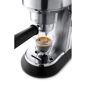 Espressor manual DELONGHI Dedica Style EC685.M, 1.1l, 1300W, 15 bar, sistem Cappuccino, argintiu-negru Espressor manual DELONGHI Dedica Style EC685.M, 1.1l, 1300W, 15 bar, sistem Cappuccino, argintiu-negru