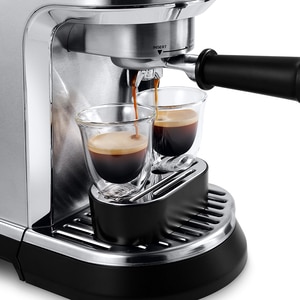 Espressor manual DELONGHI Dedica Maestro Plus EC950.M, 1.6l, 1450W, 15 bar, sistem Cappuccino, argintiu-negru Espressor manual DELONGHI Dedica Maestro Plus EC950.M, 1.6l, 1450W, 15 bar, sistem Cappuccino, argintiu-negru