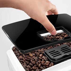 Espressor automat DELONGHI Magnifica S ECAM 22.110.W, 1.8l, 1450W, 15 bar, alb Espressor automat DELONGHI Magnifica S ECAM 22.110.W, 1.8l, 1450W, 15 bar, alb