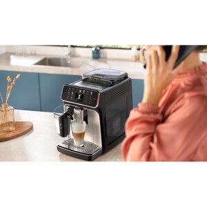 Espressor automat PHILIPS Seria 5500 EP5547/90, 1.8l, 1500W, 15 bar, argintiu-negru Espressor automat PHILIPS Seria 5500 EP5547/90, 1.8l, 1500W, 15 bar, argintiu-negru