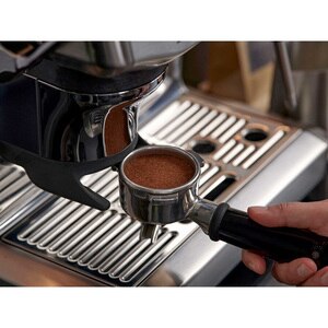 Espressor manual SAGE Express Impress SES876BTR, 2l, 1850W, 15 bar, sistem termic Thermocoil, negru-argintiu Espressor manual SAGE Express Impress SES876BTR, 2l, 1850W, 15 bar, sistem termic Thermocoil, negru-argintiu