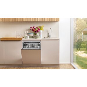 Masina de spalat vase incorporabila GORENJE GV16D5, 16 seturi, 6 programe, 60 cm, Clasa D, panou comanda negru Masina de spalat vase incorporabila GORENJE GV16D5, 16 seturi, 6 programe, 60 cm, Clasa D, panou comanda negru