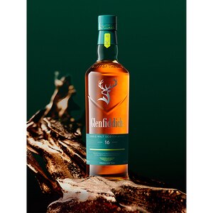 Whisky Glenfiddich 16YO Aston Martin GBX, 0.7L Whisky Glenfiddich 16YO Aston Martin GBX, 0.7L