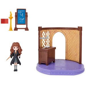 Set figurina SPINMASTER Harry Potter - Magical Minis Ora de farmece 061846, 5 ani+, multicolor Set figurina SPINMASTER Harry Potter - Magical Minis Ora de farmece 061846, 5 ani+, multicolor