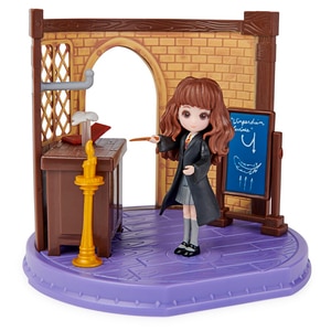 Set figurina SPINMASTER Harry Potter - Magical Minis Ora de farmece 061846, 5 ani+, multicolor Set figurina SPINMASTER Harry Potter - Magical Minis Ora de farmece 061846, 5 ani+, multicolor