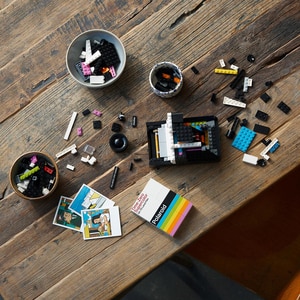 LEGO Ideas: Camera Foto Polaroid OneStep SX-70 21345, 18 ani+, 516 piese LEGO Ideas: Camera Foto Polaroid OneStep SX-70 21345, 18 ani+, 516 piese