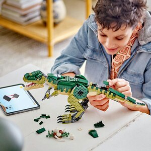 LEGO Creator 3in1: T. rex 31151, 9 ani+, 626 piese LEGO Creator 3in1: T. rex 31151, 9 ani+, 626 piese