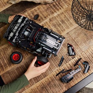 LEGO Technic: Audi RS Q e-tron 42160, 10 ani+, 914 piese LEGO Technic: Audi RS Q e-tron 42160, 10 ani+, 914 piese