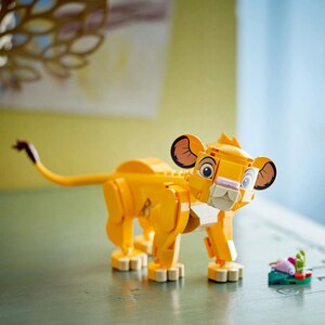 LEGO Disney Princess: Puiul Simba - Regele Leu 43243, 6 ani+, 222 piese LEGO Disney Princess: Puiul Simba - Regele Leu 43243, 6 ani+, 222 piese