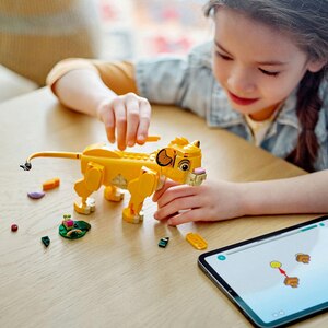 LEGO Disney Princess: Puiul Simba - Regele Leu 43243, 6 ani+, 222 piese LEGO Disney Princess: Puiul Simba - Regele Leu 43243, 6 ani+, 222 piese