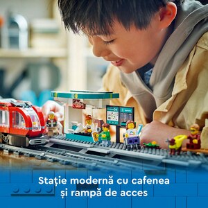 LEGO City: Statie si tramvai in centrul orasului 60423, 7 ani+, 811 piese LEGO City: Statie si tramvai in centrul orasului 60423, 7 ani+, 811 piese