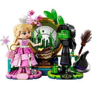 LEGO Wicked: Figurinele Elphaba si Glinda 75682, 10 ani+, 558 piese LEGO Wicked: Figurinele Elphaba si Glinda 75682, 10 ani+, 558 piese