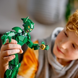 LEGO Marvel: Figurina de constructie Green Goblin 76284, 8 ani+, 471 piese LEGO Marvel: Figurina de constructie Green Goblin 76284, 8 ani+, 471 piese