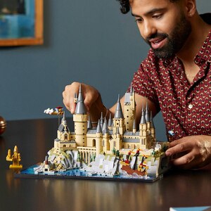 LEGO Harry Potter: Castelul Hogwarts si imprejurimile 76419, 18 ani+, 2660 piese LEGO Harry Potter: Castelul Hogwarts si imprejurimile 76419, 18 ani+, 2660 piese