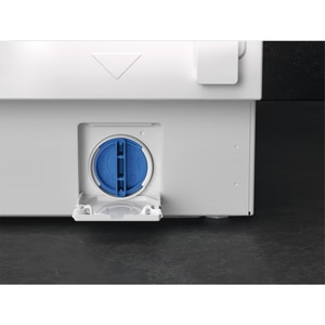 Masina de spalat rufe frontala slim AEG L6SE26DXE, ProSense, 6 kg, 1200rpm, Clasa A, argintiu inchis Masina de spalat rufe frontala slim AEG L6SE26DXE, ProSense, 6 kg, 1200rpm, Clasa A, argintiu inchis