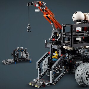 LEGO Technic: Rover de explorare martiana cu echipaj uman 42180, 11 ani+, 1599 piese LEGO Technic: Rover de explorare martiana cu echipaj uman 42180, 11 ani+, 1599 piese