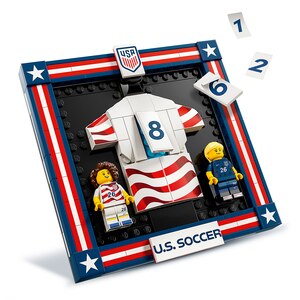 LEGO Editions: Tricoul echipei nationale de fotbal a SUA 2026 430330, 10 ani+, 167 piese LEGO Editions: Tricoul echipei nationale de fotbal a SUA 2026 430330, 10 ani+, 167 piese