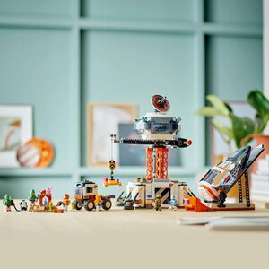 LEGO City: Baza spatiala si platforma de lansare a rachetei 60434, 8 ani+, 1422 piese LEGO City: Baza spatiala si platforma de lansare a rachetei 60434, 8 ani+, 1422 piese