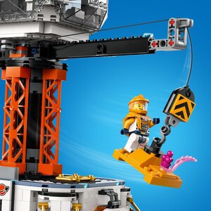 LEGO City: Baza spatiala si platforma de lansare a rachetei 60434, 8 ani+, 1422 piese LEGO City: Baza spatiala si platforma de lansare a rachetei 60434, 8 ani+, 1422 piese