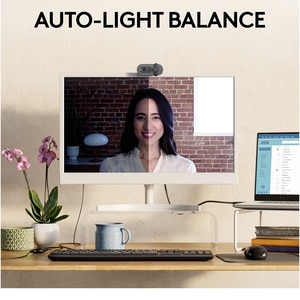 Camera Web LOGITECH Brio 100, Full HD 1080p, roz Camera Web LOGITECH Brio 100, Full HD 1080p, roz