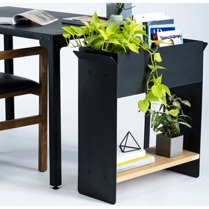 Unitate depozitare cu suport ghiveci flori SPIN Fliss, 68 x 25 x 71 cm, negru Unitate depozitare cu suport ghiveci flori SPIN Fliss, 68 x 25 x 71 cm, negru