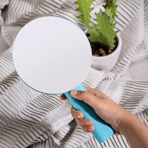 Oglinda cosmetica SPIN Paddle Vanity, 15 x 25 cm, metal, albastru-cyan Oglinda cosmetica SPIN Paddle Vanity, 15 x 25 cm, metal, albastru-cyan