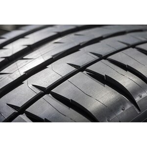 Anvelopa vara MICHELIN Pilot Sport 4 235/45R18 98Y XL Anvelopa vara MICHELIN Pilot Sport 4 235/45R18 98Y XL