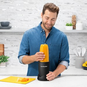 Blender NUTRIBULLET Pro NB907MAB, 0.9l, 1 treapta viteza, 900W, negru Blender NUTRIBULLET Pro NB907MAB, 0.9l, 1 treapta viteza, 900W, negru