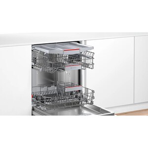 Masina de spalat vase incorporabila BOSCH SMV46KX04E, 13 seturi, 6 programe, 60 cm, Clasa E, panou comanda inox Masina de spalat vase incorporabila BOSCH SMV46KX04E, 13 seturi, 6 programe, 60 cm, Clasa E, panou comanda inox