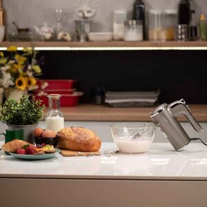 Mixer de mana MYRIA MY4434, 400W, 5 trepte viteza, negru-argintiu Mixer de mana MYRIA MY4434, 400W, 5 trepte viteza, negru-argintiu