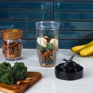 Blender NUTRIBULLET Ultra NB1206S, 0.9l, 2 trepte viteza, 1200W, argintiu-negru Blender NUTRIBULLET Ultra NB1206S, 0.9l, 2 trepte viteza, 1200W, argintiu-negru