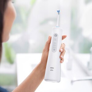 Irigator bucal ORAL-B Aquacare 6, 3 viteze, 3 capete, 150 ml, alb Irigator bucal ORAL-B Aquacare 6, 3 viteze, 3 capete, 150 ml, alb