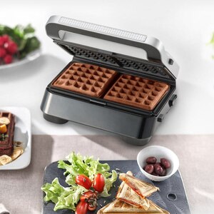 Sandwich maker BRAUN SnackMaker 5 SM5038, 800W, 3 placi detasabile, argintiu-negru Sandwich maker BRAUN SnackMaker 5 SM5038, 800W, 3 placi detasabile, argintiu-negru