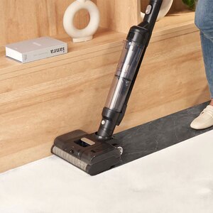 Aspirator vertical JIMMY Pro Max Cordless PW11, 0.3l, autonomie max 80 min, iluminare LED, argintiu-negru Aspirator vertical JIMMY Pro Max Cordless PW11, 0.3l, autonomie max 80 min, iluminare LED, argintiu-negru