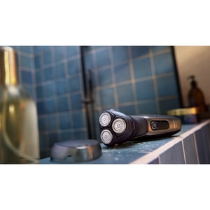 Aparat de ras PHILIPS Seria3000 S3242/12, Wet&Dry, autonomie 60 min, 3 elemente de taiere, auriu Aparat de ras PHILIPS Seria3000 S3242/12, Wet&Dry, autonomie 60 min, 3 elemente de taiere, auriu